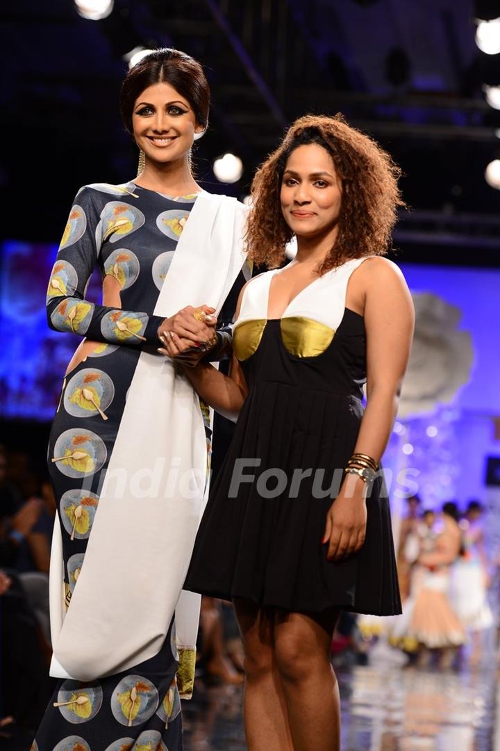 Shilpa Shetty walks the ramp with Masaba Gupta at Lakme Fashion Week