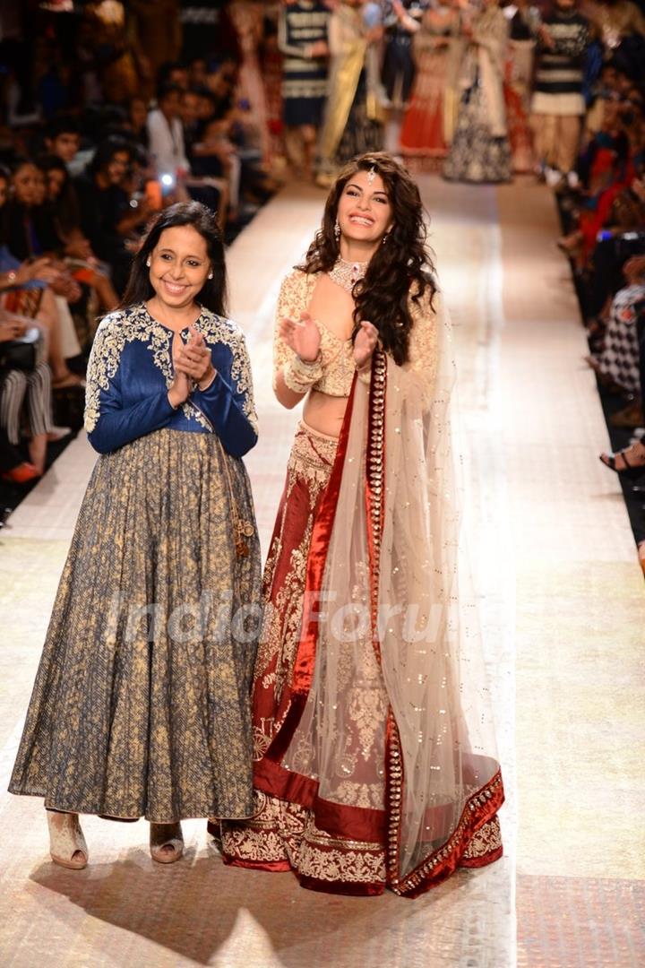 Jacqueline Fernandes with Anju Modi at Lakme Fashion Week Winter/ Festive 2014 Day 2