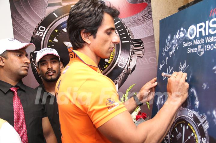 Sonu Sood signs his autograph at KWC Luxurio