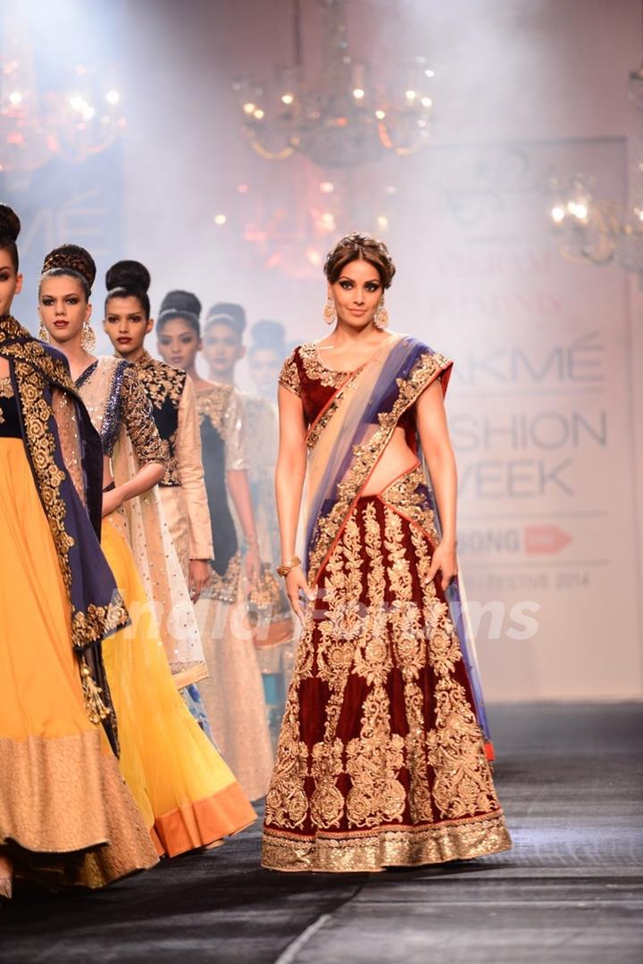 Bipasha Basu walks the ramp for Vikram Phadnis at the Lakme Fashion Week Winter/ Festive 2014 Day 6