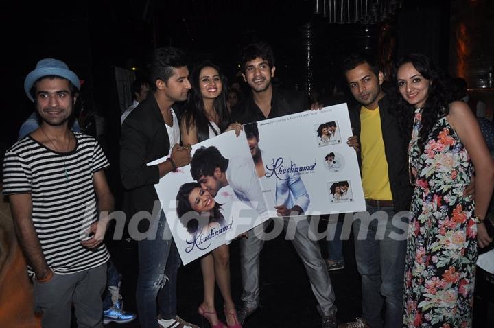 Ravi Dubey, Sargun Mehta and Suyyash Rai pose with the poster of Khushnuma