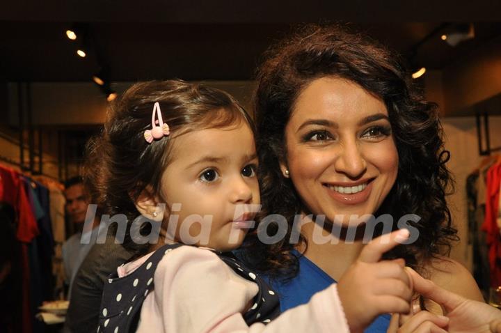 Tisca Chopra at Kallol Dutta's Collection Preview