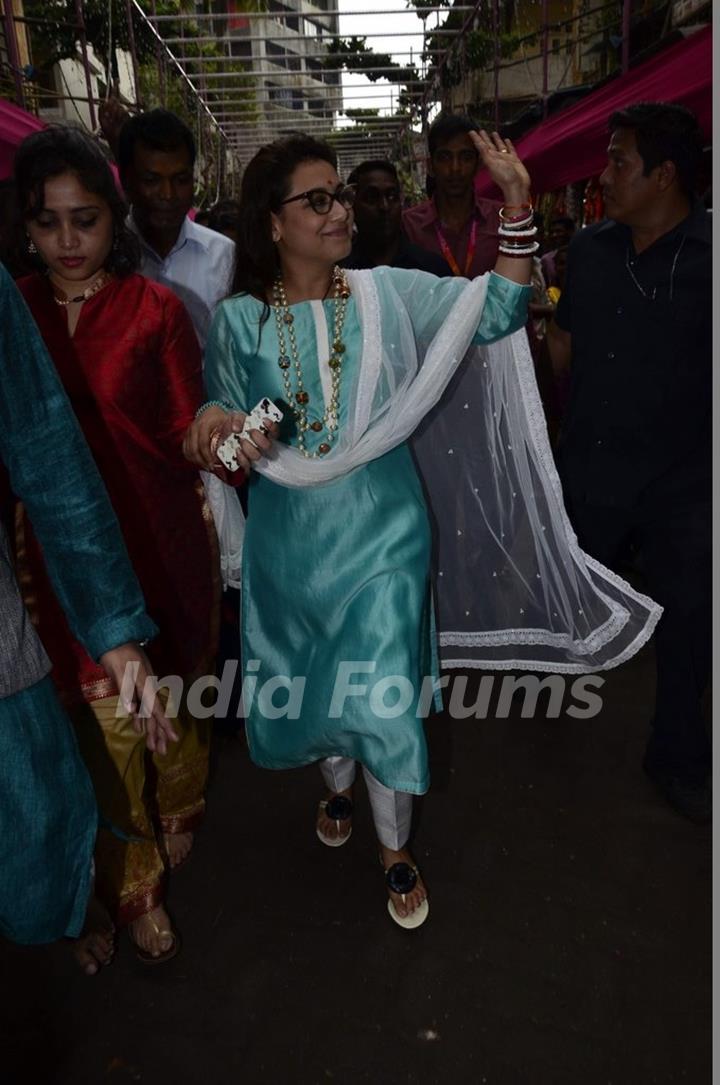 Rani Mukherjee was snapped at Lalbaug cha Raja