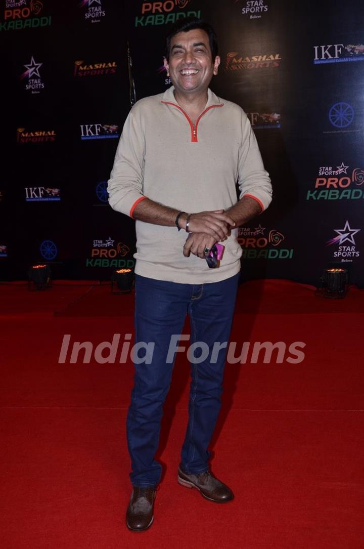 Sanjeev Kapoor poses for the media at the Grand Finale of Pro Kabbadi League