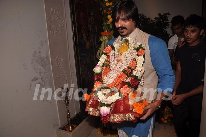 Vivek Oberoi at the Visarjan of Lord Ganesha