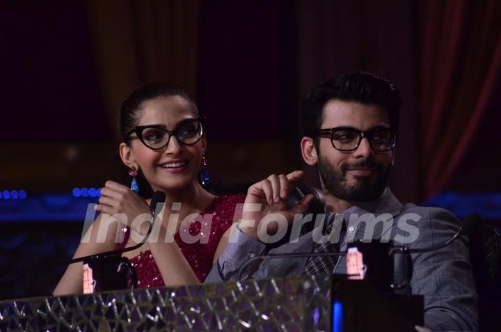 Promotions of Khoobsurat on India's Best Cine Stars Ki Khoj