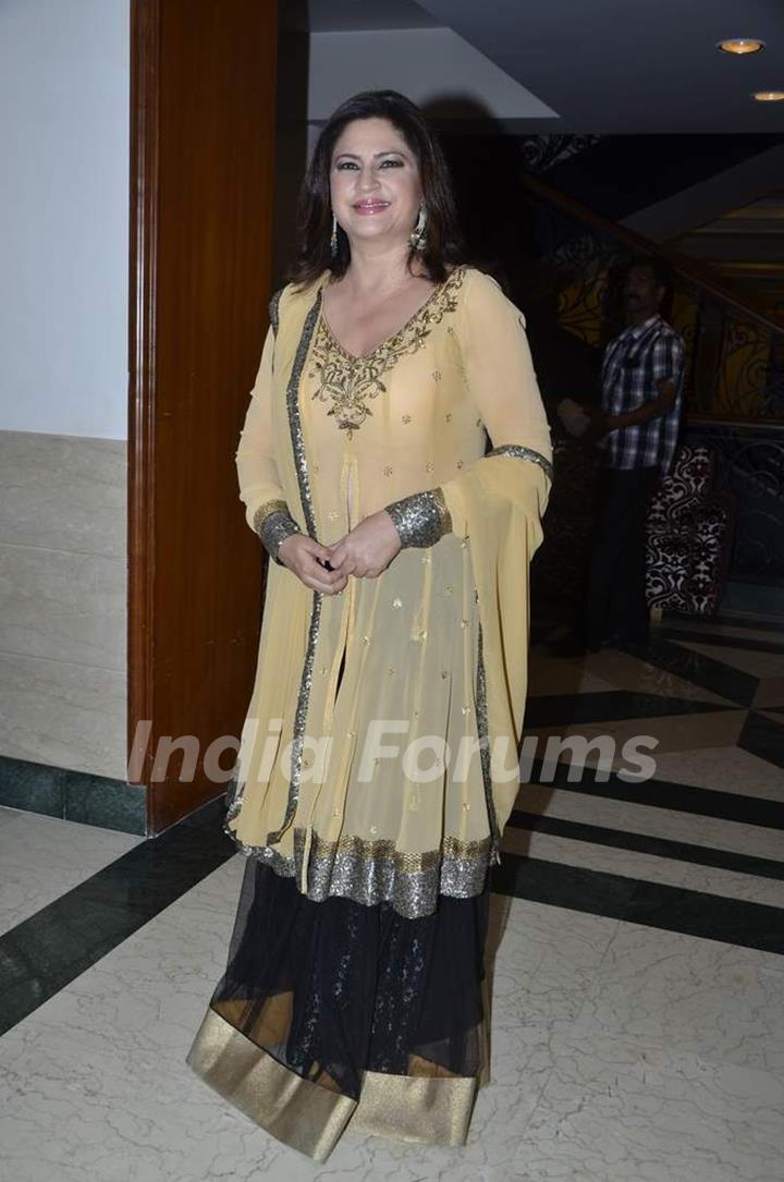 Kunickaa poses for the media at the Talk Show Launch 'Apnaa Ilaaj Apne Haath