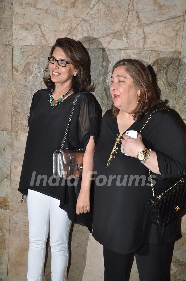 Neetu Singh with Reema Kapoor at the Special Screening of Khoobsurat