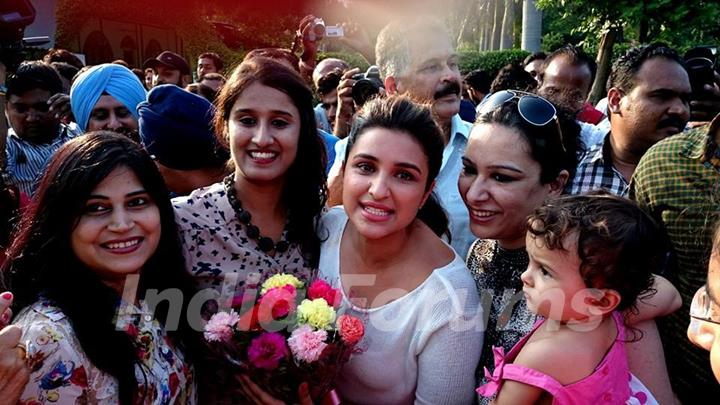 Parineeti Chopra poses with her family during Daawat-e-Ishq Food Yatra