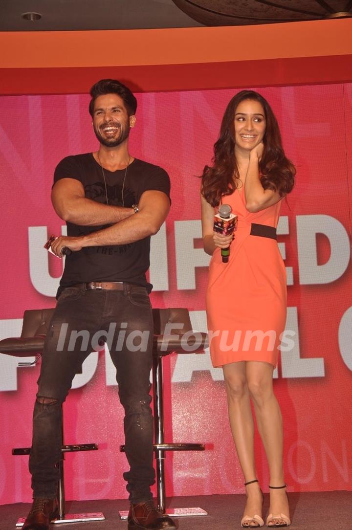 Shraddha Kapoor and Shahid Kapoor share a laugh at the Promotion of Haider