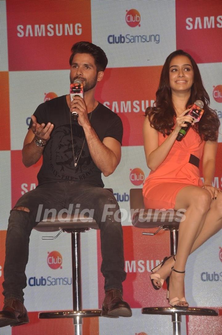 Shahid Kapoor addressing the audience at the Promotion of Haider