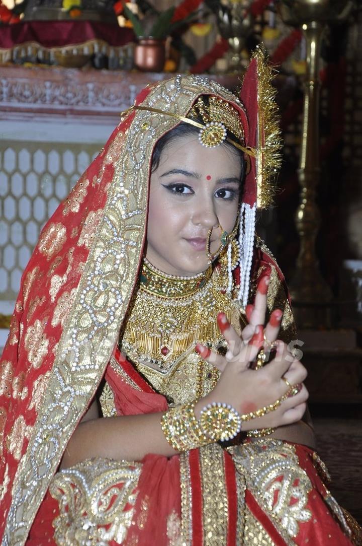 Ajabde poses for the camera at her Royal Rajputana Wedding