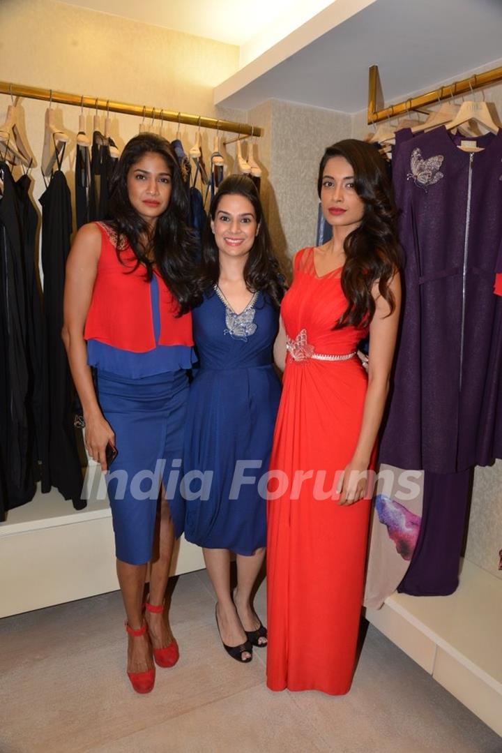 Carol Gracias with Sarah Jane Dias and Ritika Bharwani at the Autumn Winter Collection Launch