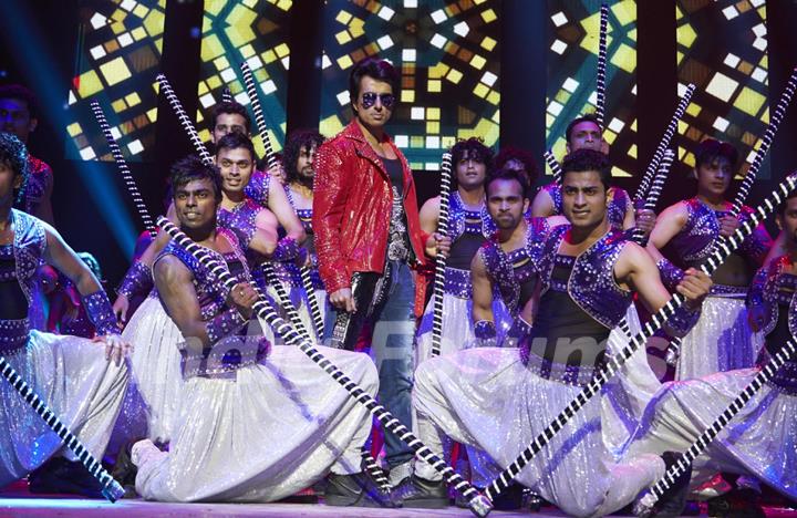 Sonu Sood performs at Slam The Tour