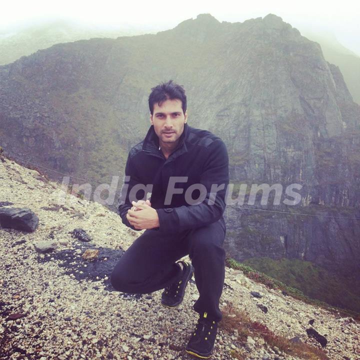 Aham Sharma at Sela pass