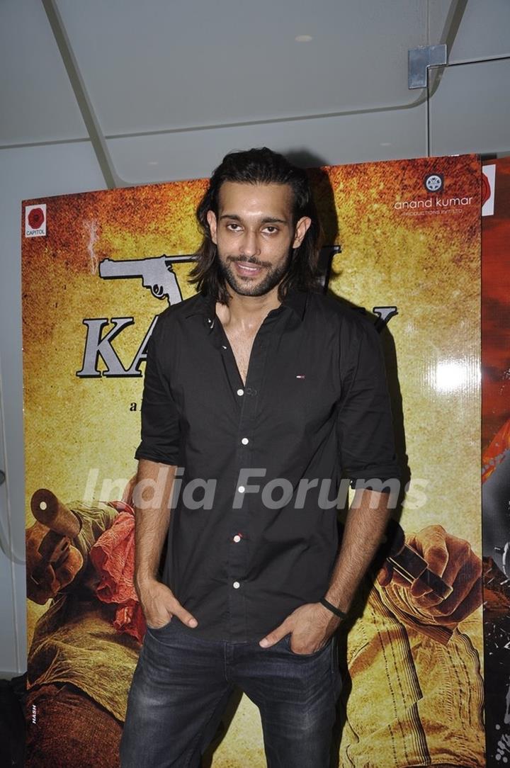 Akhil Kapur poses for the media at the Premier of Desi Kattey