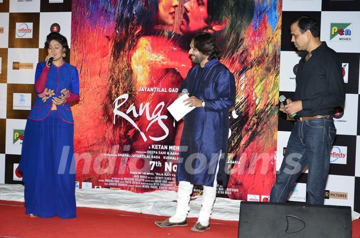 Sunidhi Chauhan performs at the Music Launch of Rang Rasiya