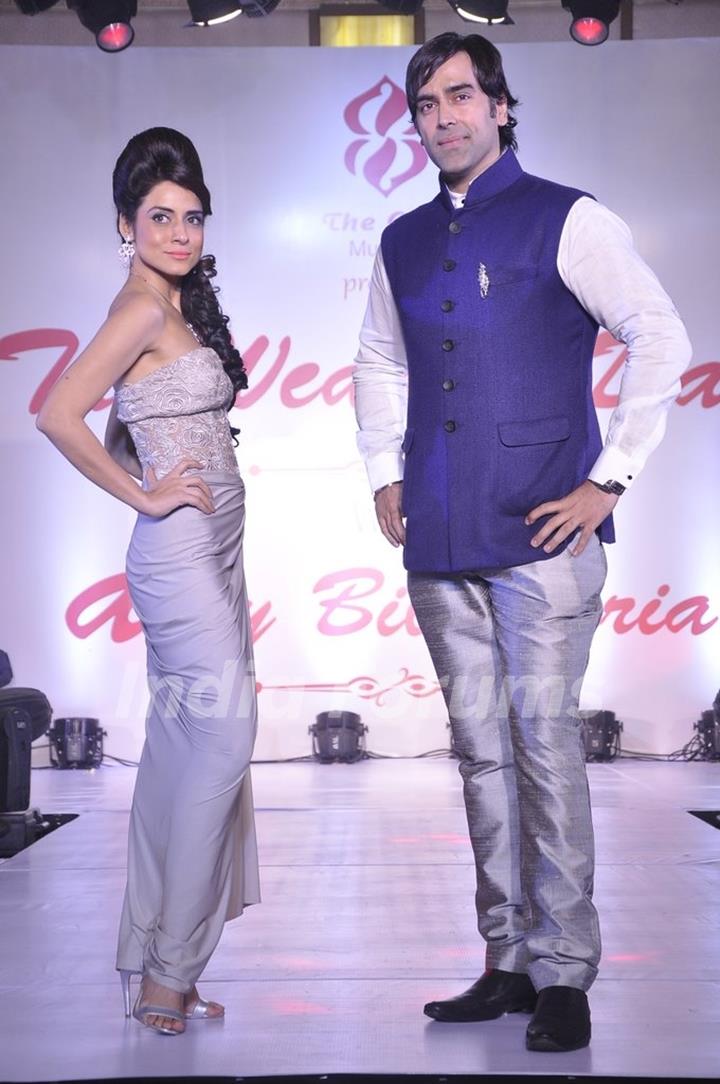 Simple Kaul walks the ramp at the Wedding Show by Amy Billiomoria