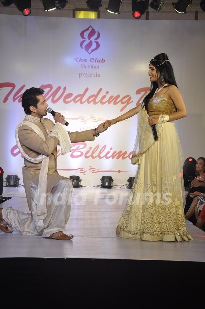 Shibani Kashyap and Rajiv Roda perform at the Wedding Show by Amy Billiomoria