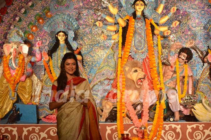 Sushmita Sen poses for the media at Durga Pooja