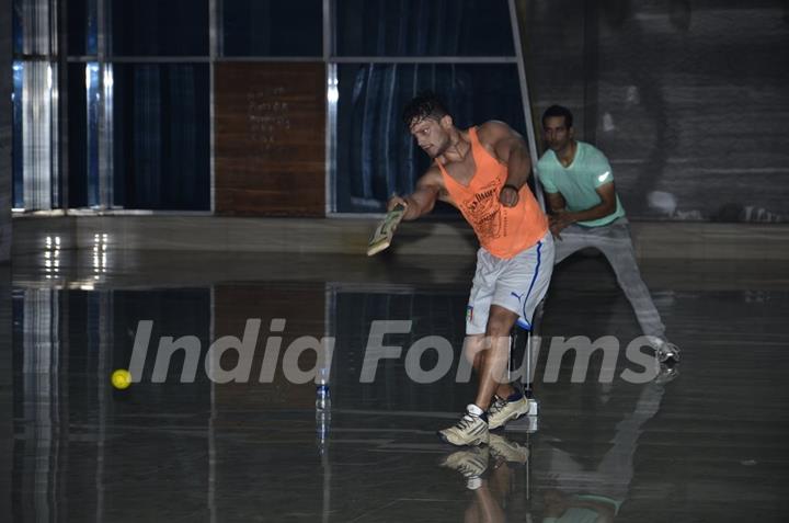 TV Celebs practice for a forthcoming Box Cricket League