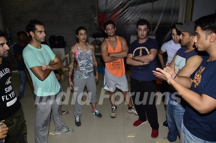 TV Celebs practice for a forthcoming Box Cricket League