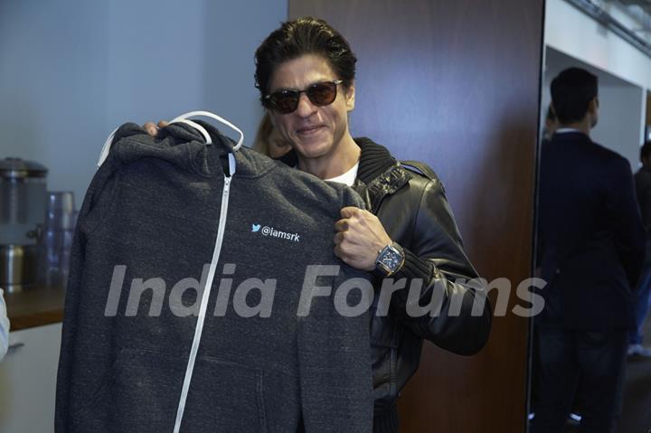 Shah Rukh Khan poses for the media at Twitter Headquarters