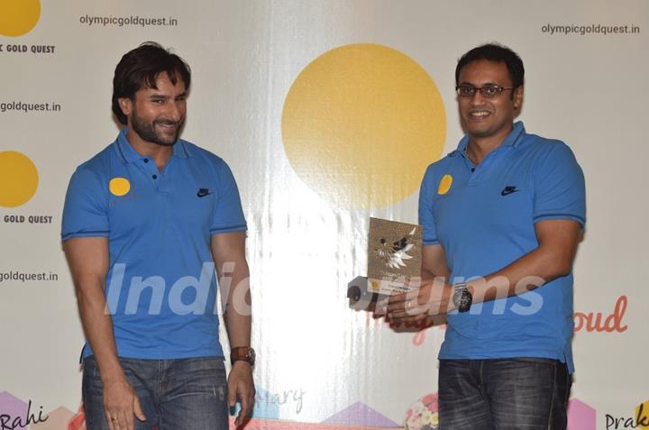 Saif felicitates an achiever at the Felicitation for Asian Game Winners