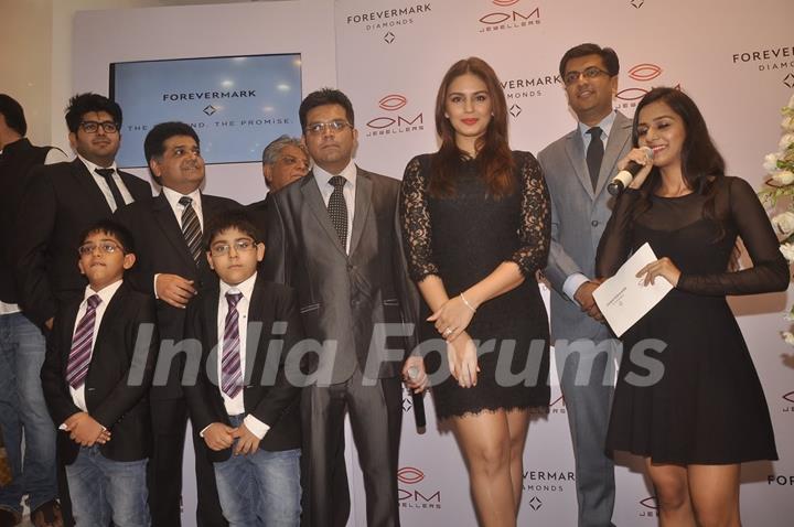 Huma Qureshi was snapped at Om Jewelers Store