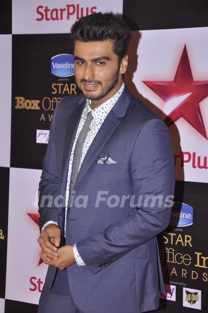 Arjun Kapoor poses for the media at the Star Box Office Awards