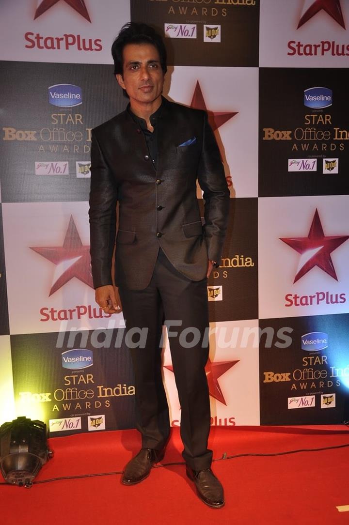 Sonu Sood poses for the media at Star Box Office Awards