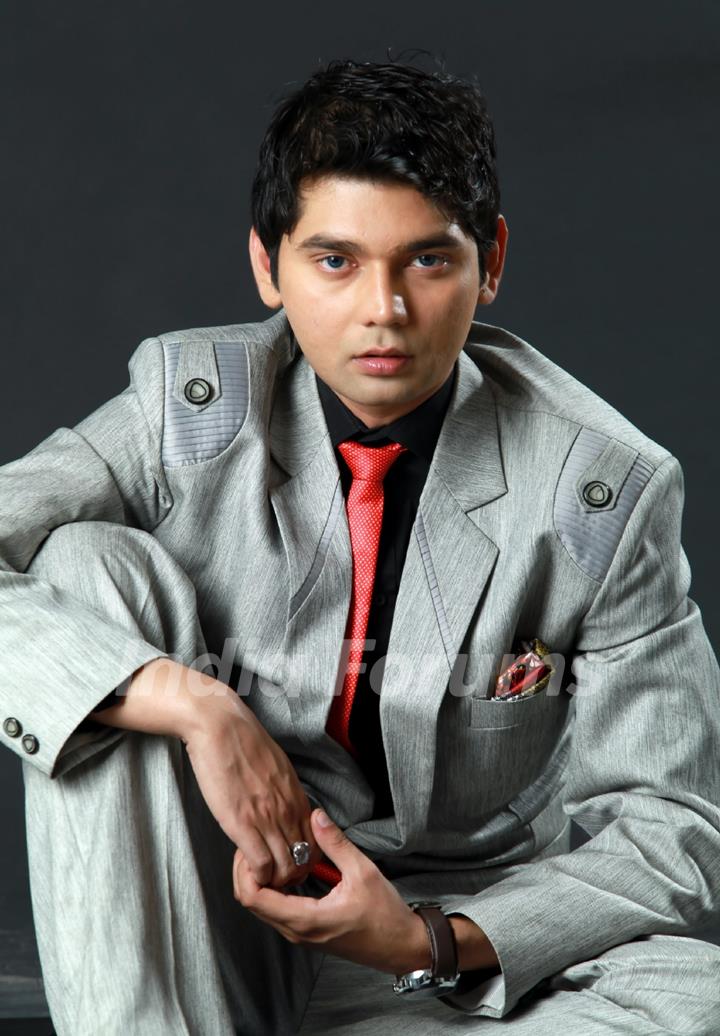 Vivek Mishraa