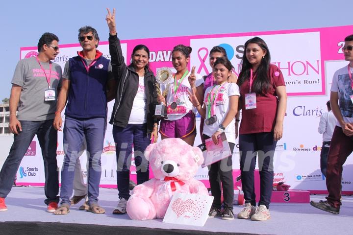 Winners at the Inaugural edition of 'SBI Pinkathon 2014 Amdavad'