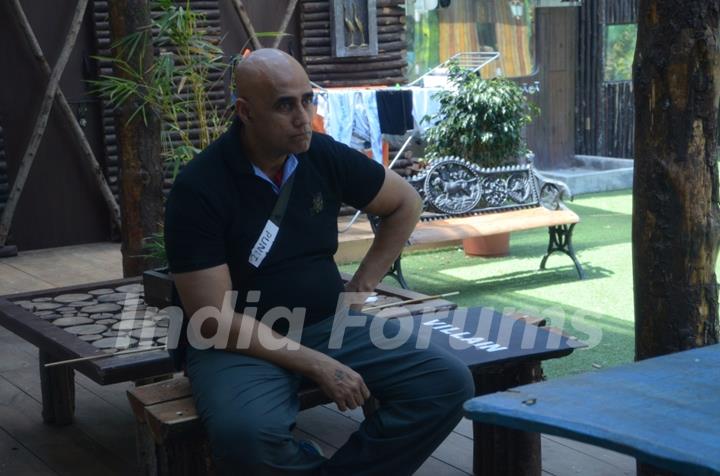 Puneet Issar in Bigg Boss 8