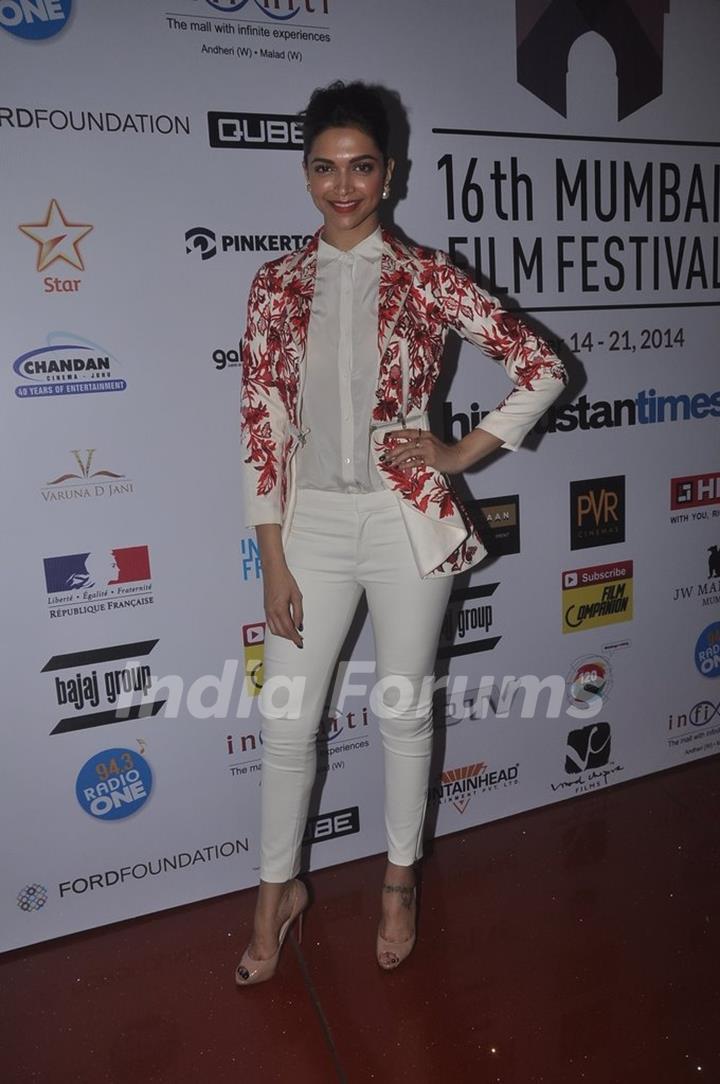 Deepika Padukone poses for the media at the 16th MAMI Film Festival