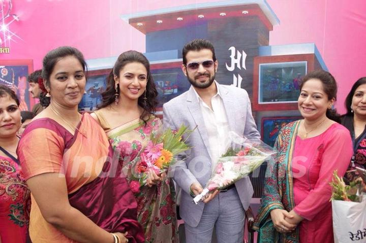 Divyanka Tripathi and Karan Patel at the Opening of Aradhana Fashions