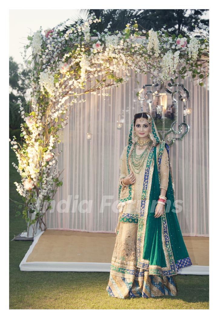 Dia Mirza wearing Ritu Kumar Lehnga for her wedding