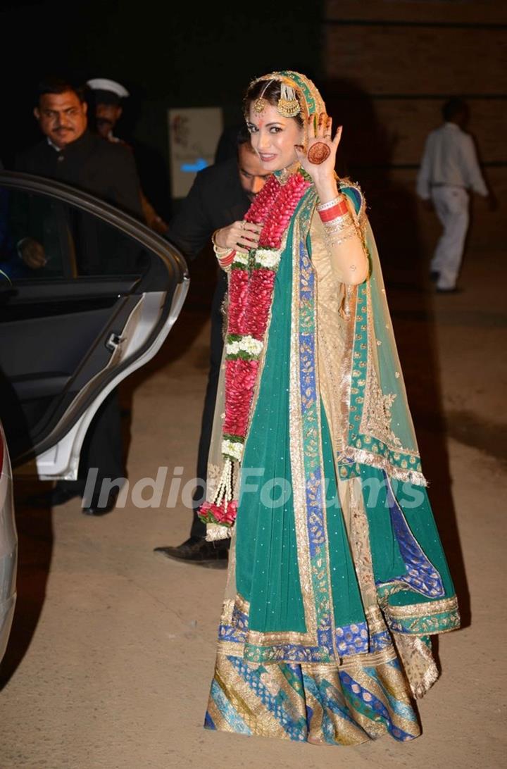 Dia Mirza waves to the camera at her Wedding Ceremony