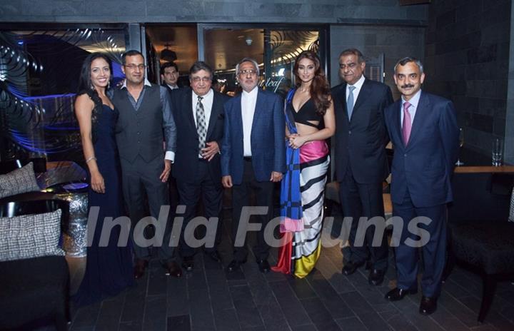 Ileana D'Cruz poses with guests at Satya Paul Show in Dubai