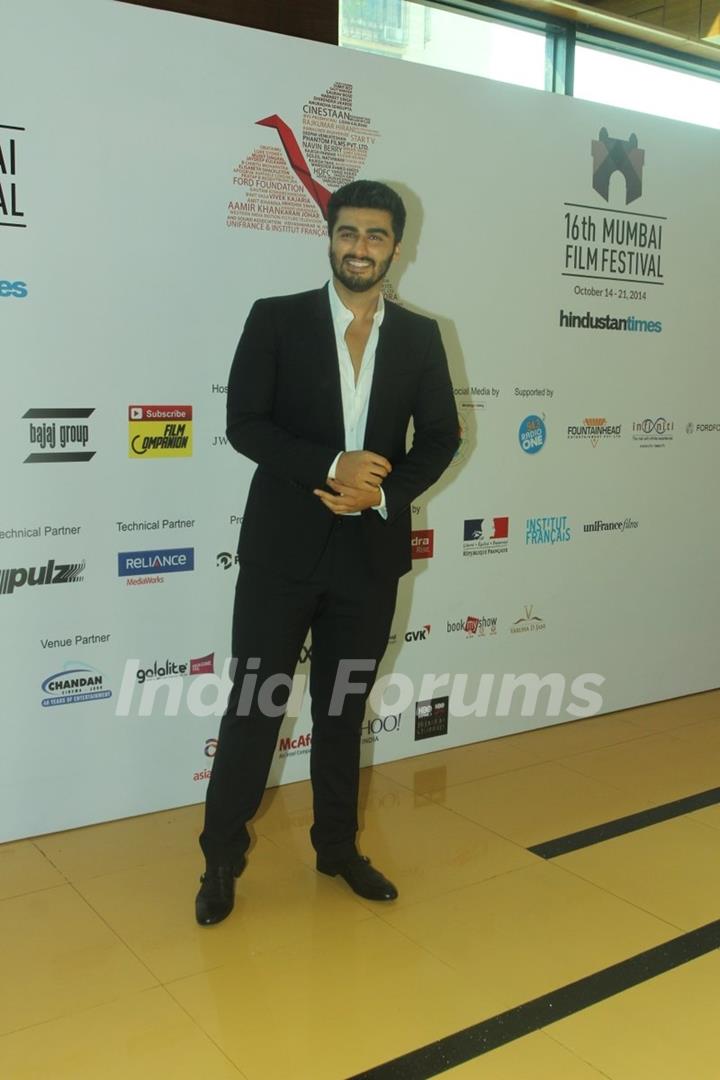 Arjun Kapoor poses for the media at the Closing Ceremony of 16th MAMI Film Festival