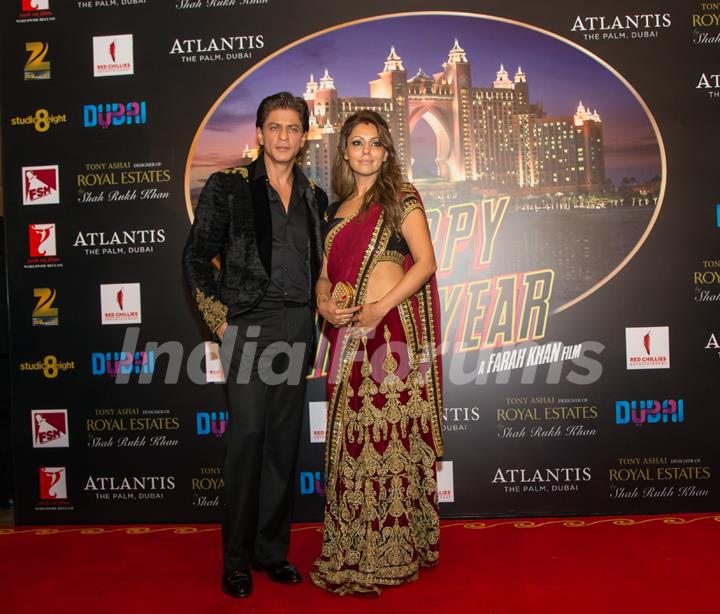 Shahrukh Khan & Gauri Khan at the World Premiere of Happy New Year in Dubai