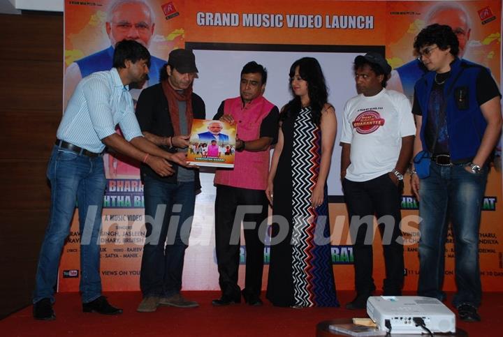 Mohit Chauhan releases song dedicated to Nation and Narendra Modi