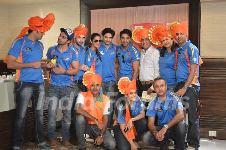 Grand launch soiree of Pune Anmol Ratn for Box Cricket League