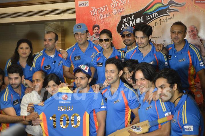 Team Pune Anmol Ratn at the Grand launch of the team's Jersey, website and Anthem