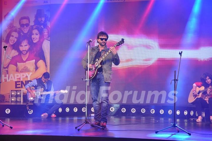 Saif Ali Khan performs at the Music Launch of Happy Ending