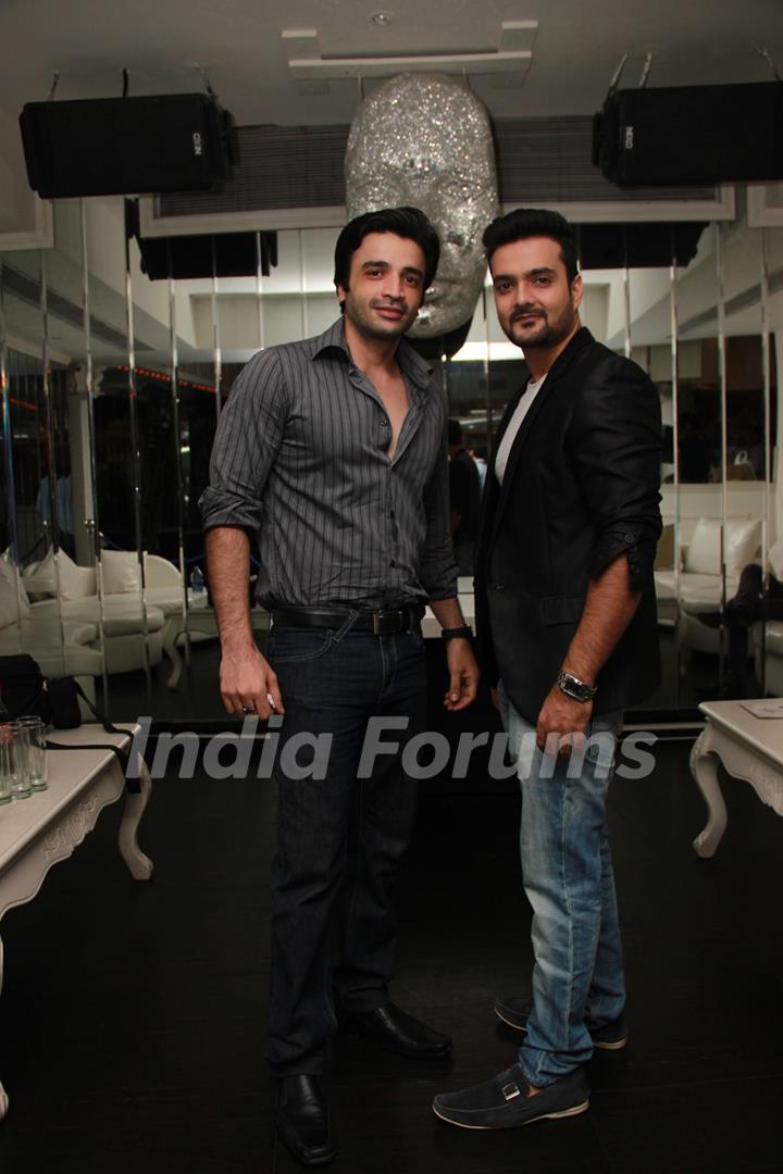 Puneet Sachdev and Micckie Dudaaney snapped at Team Mumbai Warrior's Surprise Bash