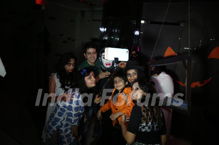 Vije Bhatia and Bhavesh Jaiswal click a selfie with India Forums Team at the Halloween Bash