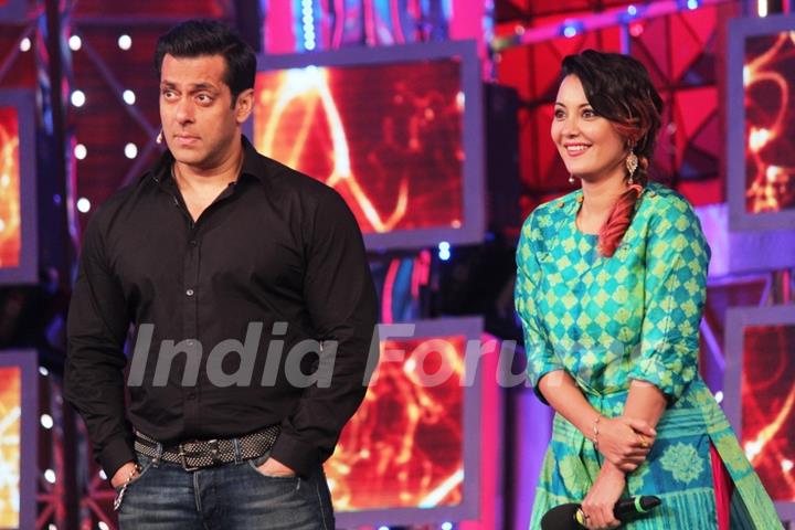 Salman Khan and Minissha Lamba on the eviction day at Bigg Boss 8