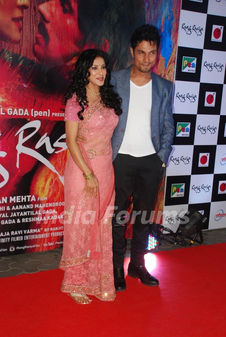 Randeep Hooda and Nandana Sen pose for the media at the Premier of Rang Rasiya