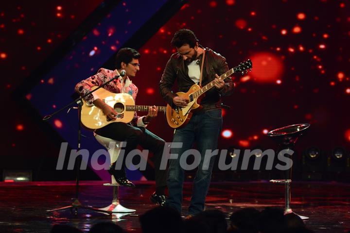 Saif Ali Khan performs during the Promotions of Happy Ending on India's Raw Star